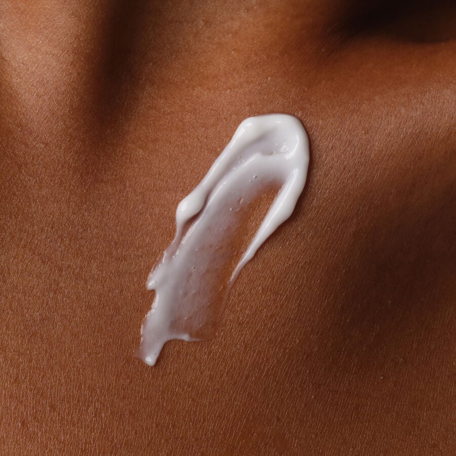 natural-moisturizing-factors-inulin-body-lotion-g7 ORD-Body-Care-Bundles-Brief-NMF-application-shot.jpg